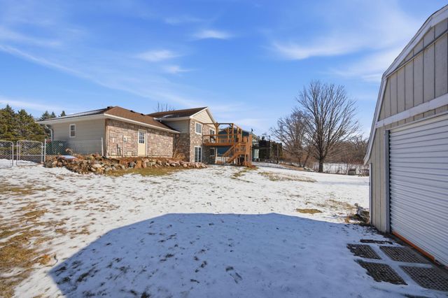 6121 Egg Lake Road N, Hugo, MN 55038