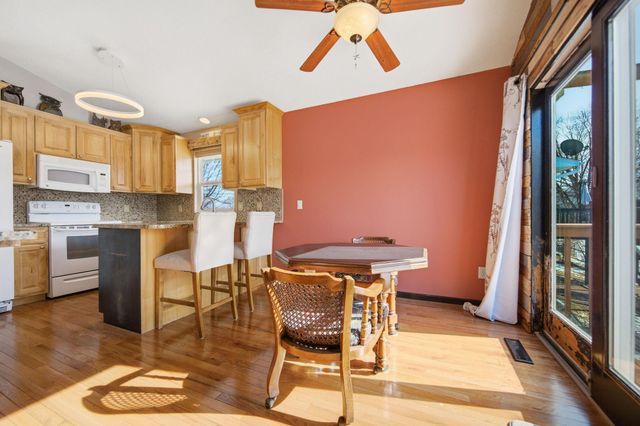 6121 Egg Lake Road N, Hugo, MN 55038