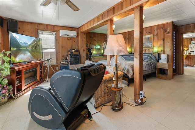 1027 County Road 3230, Quitman, TX 75783