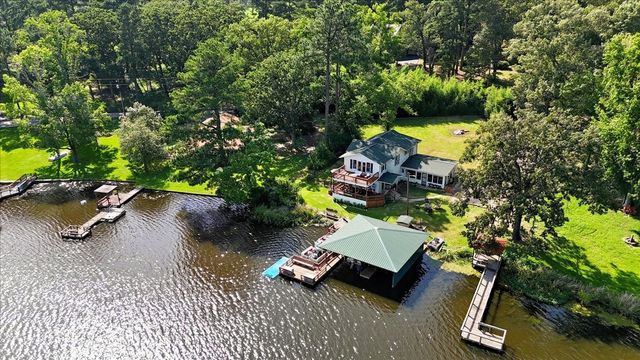 1027 County Road 3230, Quitman, TX 75783