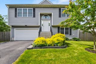 171 Henry St, Fall River, MA 02721