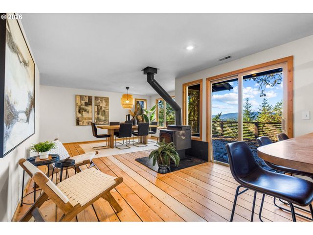 24745 HIDDEN VALLEY Rd, Philomath, OR 97370