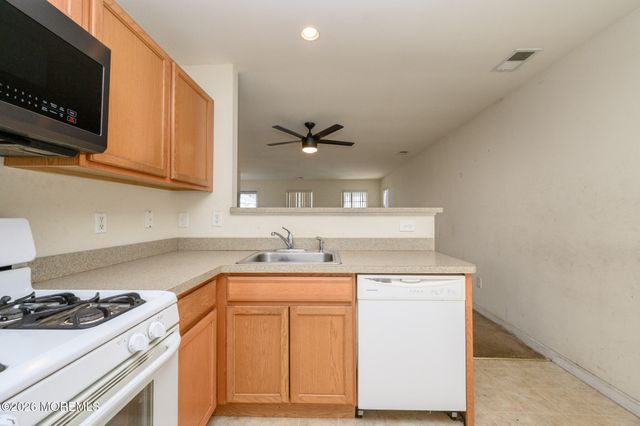 202 3rd Avenue, Toms River, NJ 08757