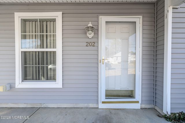 202 3rd Avenue, Toms River, NJ 08757