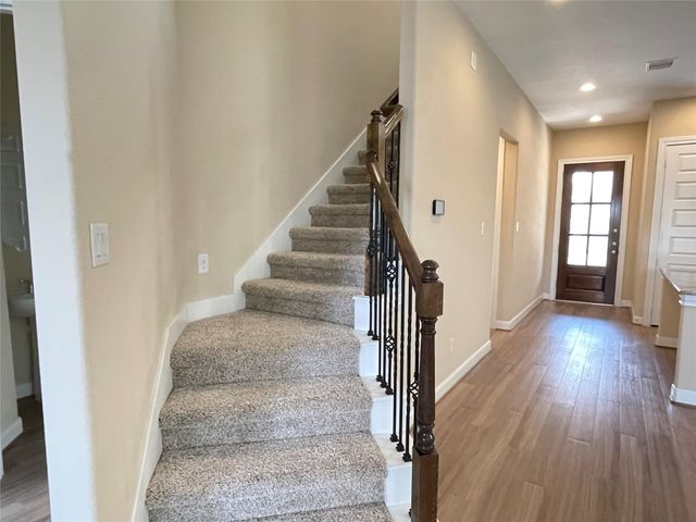 10418 Quiet Courtyard Road, Houston, TX 77043