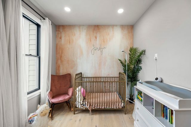 839 Saratoga St 3A, Boston, MA 02128