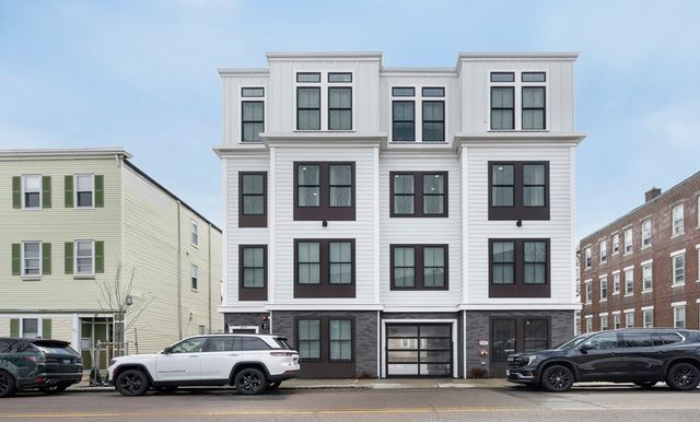 839 Saratoga St 3A, Boston, MA 02128