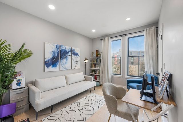 839 Saratoga St 3A, Boston, MA 02128