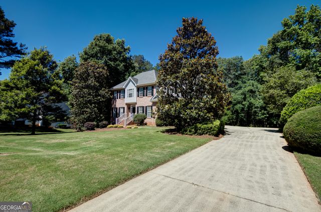 170 Perry Creek Drive, Fayetteville, GA 30215