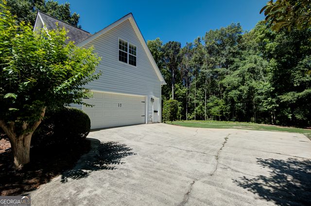 170 Perry Creek Drive, Fayetteville, GA 30215