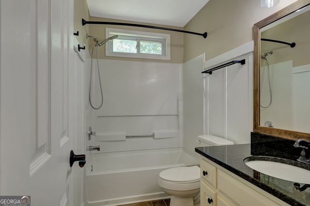 170 Perry Creek Drive, Fayetteville, GA 30215