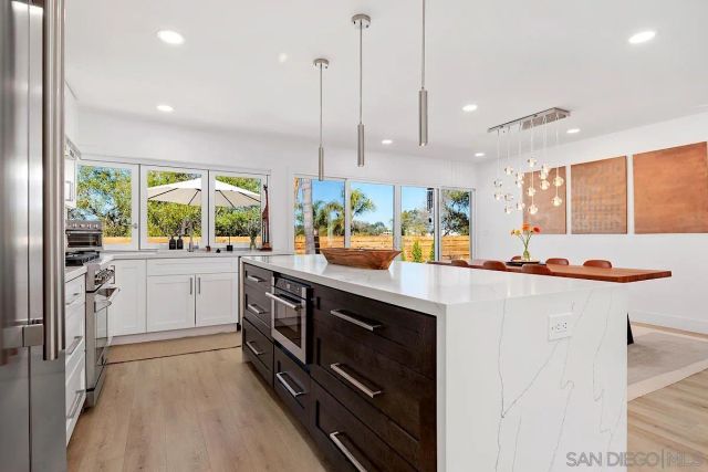 1904 Pariva, Cardiff By The Sea, CA 92007