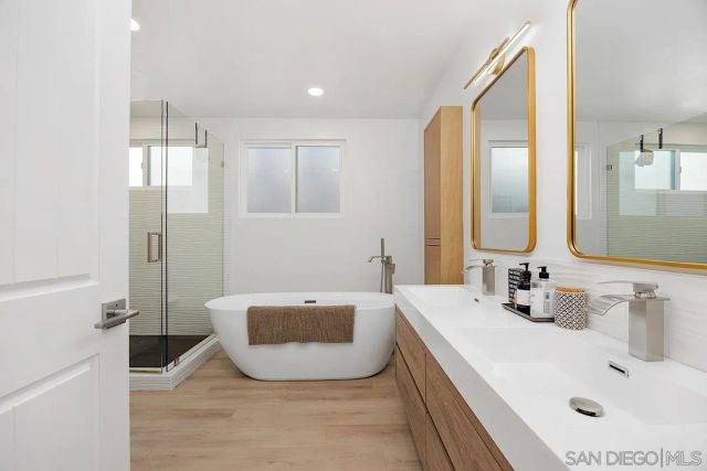 1904 Pariva, Cardiff By The Sea, CA 92007