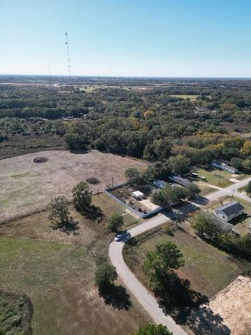 412 Cindy Lane, Prairie View, TX 77445