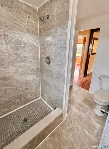 454 Middle Turnpike East, Manchester, CT 06040