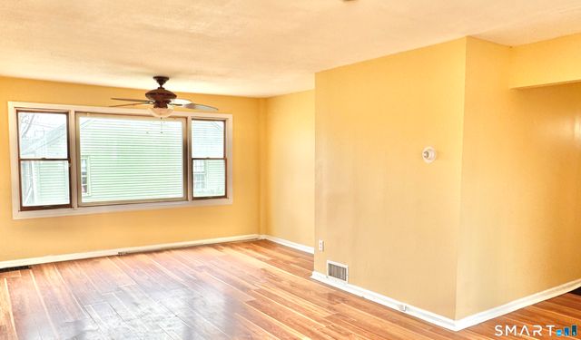 454 Middle Turnpike East, Manchester, CT 06040