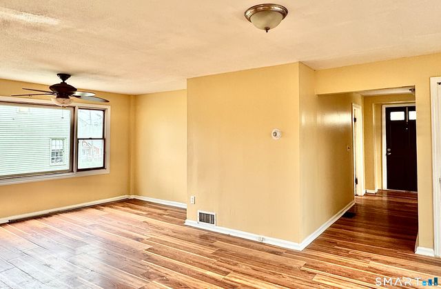 454 Middle Turnpike East, Manchester, CT 06040