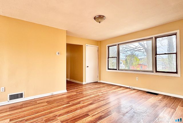 454 Middle Turnpike East, Manchester, CT 06040