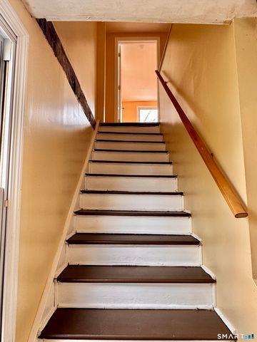 454 Middle Turnpike East, Manchester, CT 06040