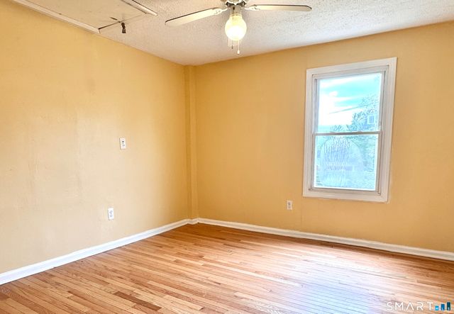 454 Middle Turnpike East, Manchester, CT 06040