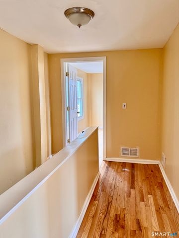 454 Middle Turnpike East, Manchester, CT 06040