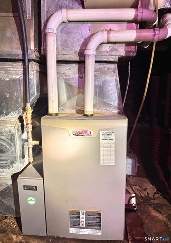 454 Middle Turnpike East, Manchester, CT 06040