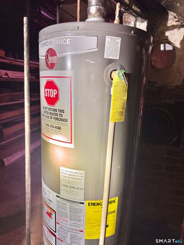 454 Middle Turnpike East, Manchester, CT 06040