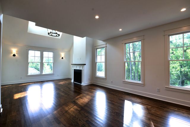 1307 W 45th Street, Chattanooga, TN 37409