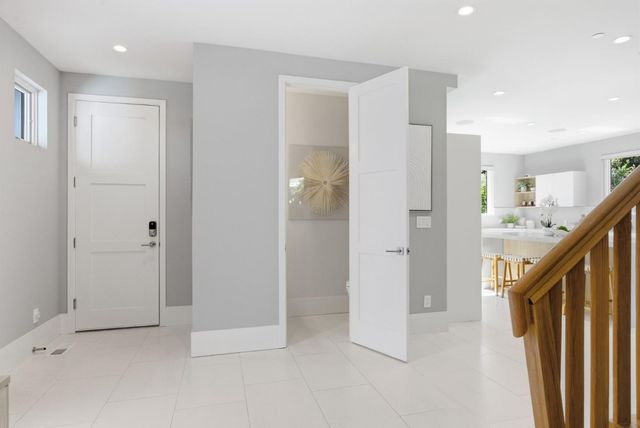 3408 South Court, Palo Alto, CA 94306