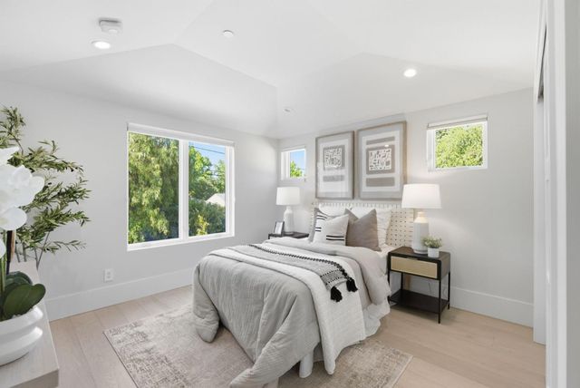 3408 South Court, Palo Alto, CA 94306