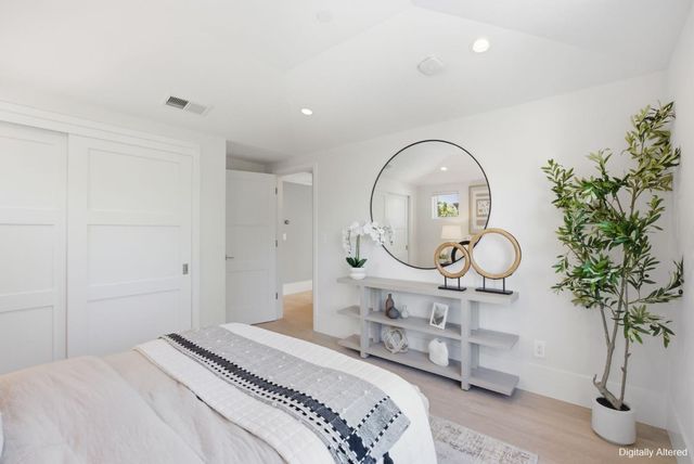 3408 South Court, Palo Alto, CA 94306