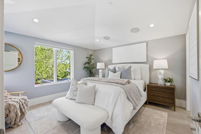 3408 South Court, Palo Alto, CA 94306