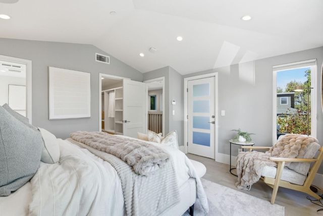 3408 South Court, Palo Alto, CA 94306