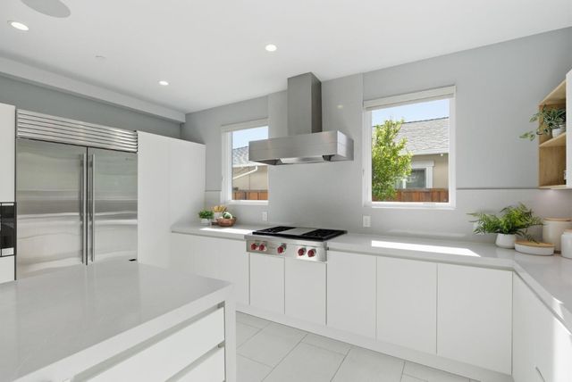 3408 South Court, Palo Alto, CA 94306