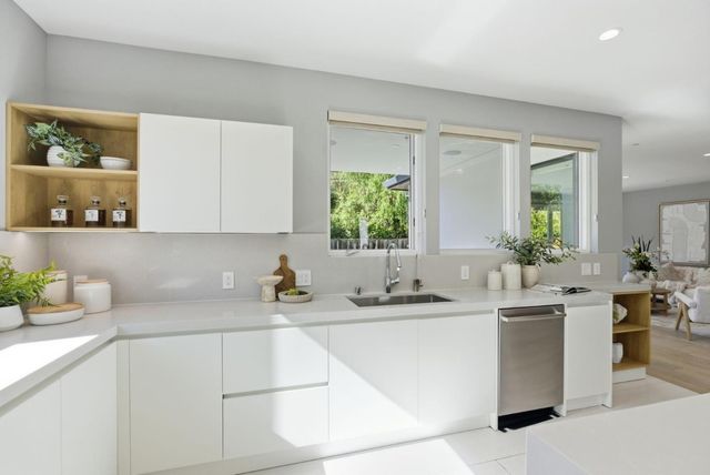 3408 South Court, Palo Alto, CA 94306