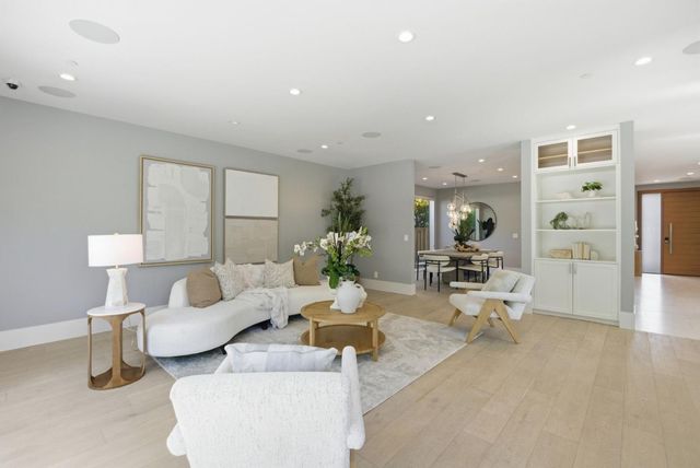 3408 South Court, Palo Alto, CA 94306