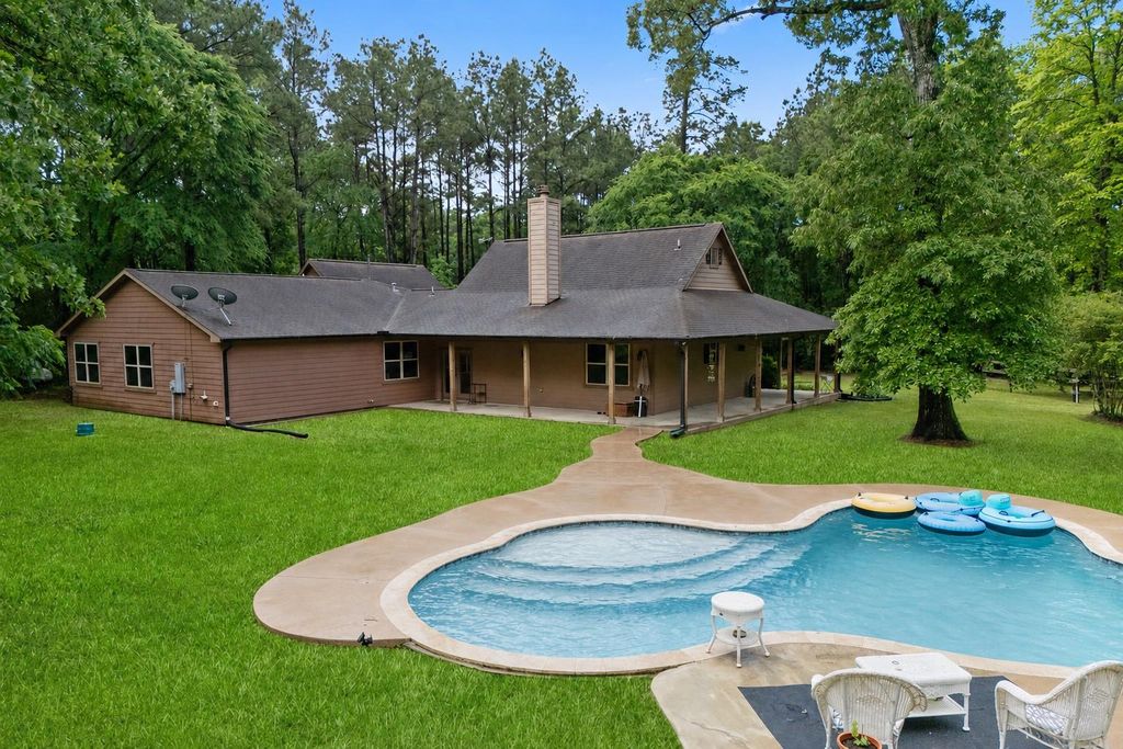 25672 Magnolia Pines Drive, Magnolia, TX 77355