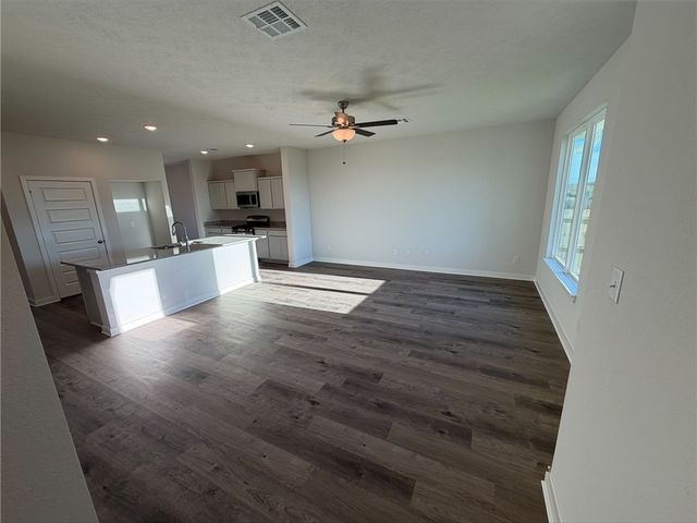 116 Hejl Drive, Caldwell, TX 77836