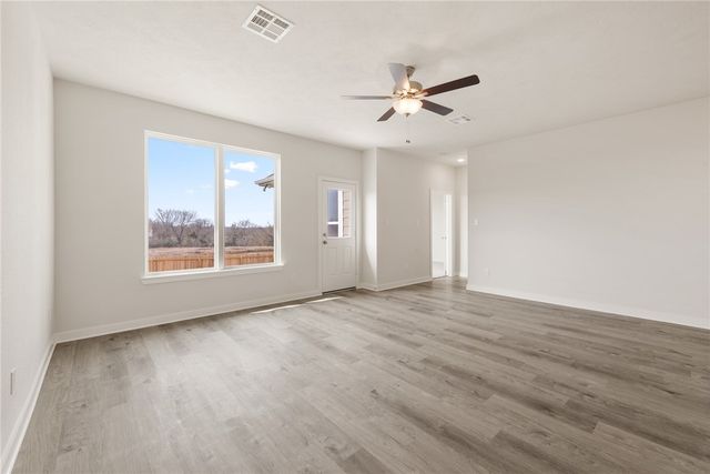 116 Hejl Drive, Caldwell, TX 77836