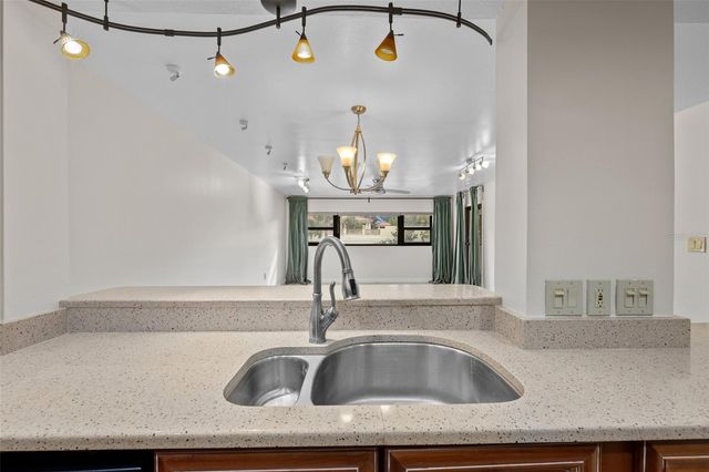 4141 BAYSHORE BOULEVARD 204, Tampa, FL 33611