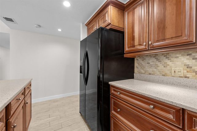 4141 BAYSHORE BOULEVARD 204, Tampa, FL 33611