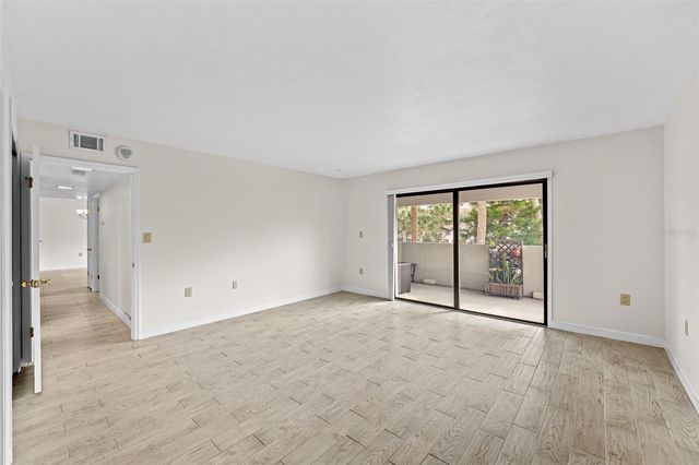 4141 BAYSHORE BOULEVARD 204, Tampa, FL 33611