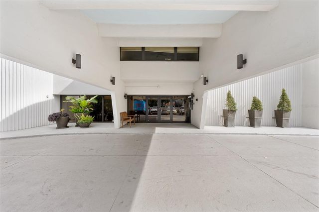 4141 BAYSHORE BOULEVARD 204, Tampa, FL 33611