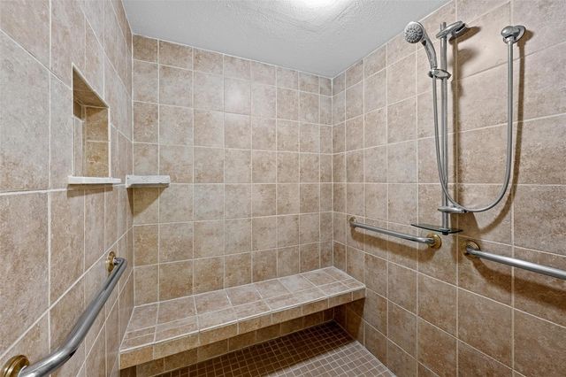 4141 BAYSHORE BOULEVARD 204, Tampa, FL 33611