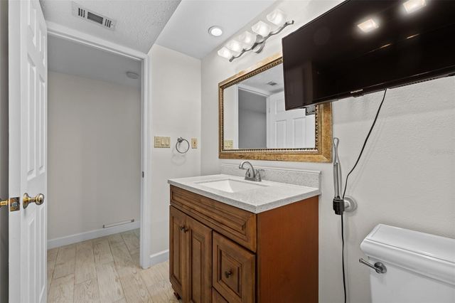 4141 BAYSHORE BOULEVARD 204, Tampa, FL 33611