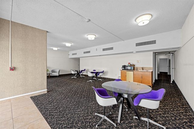 4141 BAYSHORE BOULEVARD 204, Tampa, FL 33611