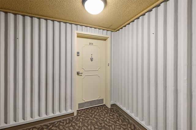 4141 BAYSHORE BOULEVARD 204, Tampa, FL 33611