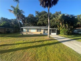 236 Delray AVE, Fort Myers, FL 33905