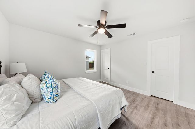 1831 Lee Street, Mesquite, TX 75149