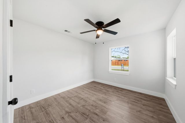 1831 Lee Street, Mesquite, TX 75149